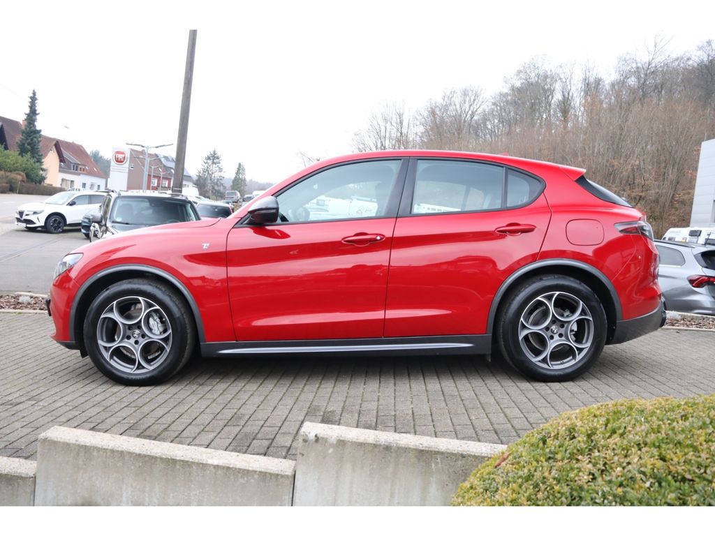 Alfa Romeo Stelvio 2023