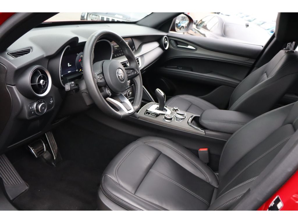 Alfa Romeo Stelvio 2023