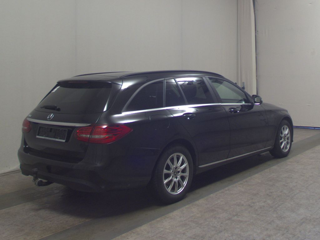 Mercedes-Benz C 180 2020