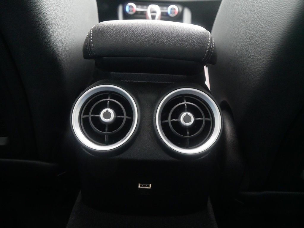 Alfa Romeo Giulia 2023