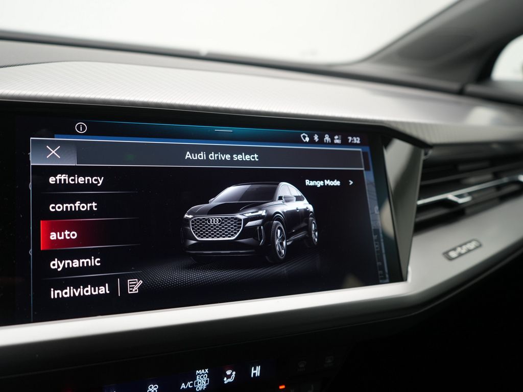 Audi Q4 e-tron 2022