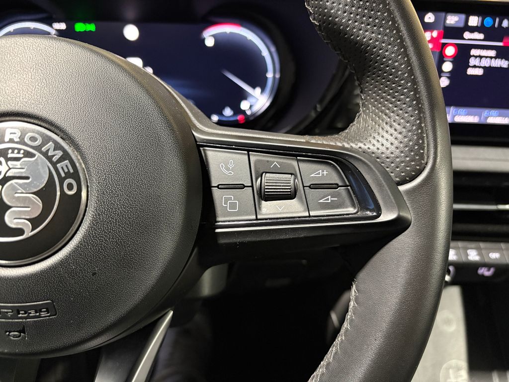 Alfa Romeo Tonale 2023