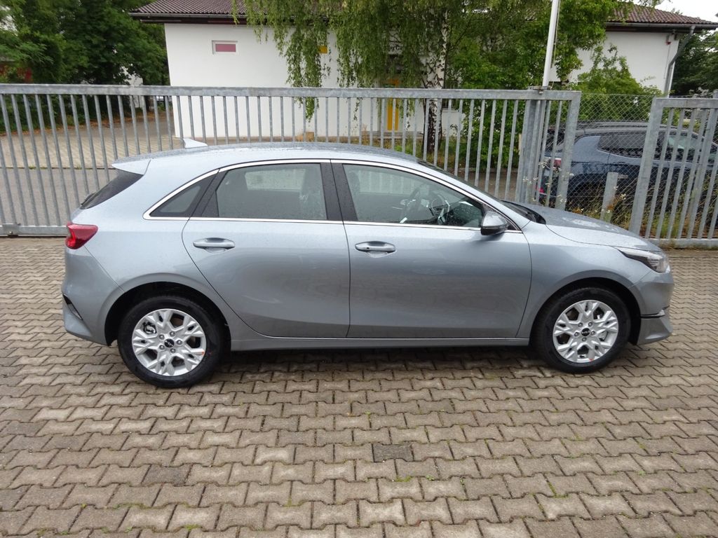 Kia cee'd / Ceed 2025