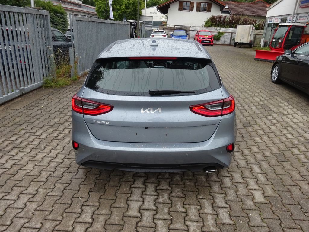 Kia cee'd / Ceed 2025