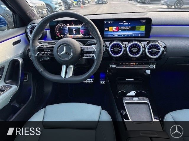 Mercedes-Benz A 220 2024