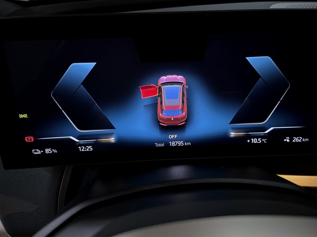 BMW iX 2023