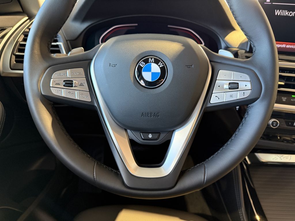 BMW X4 2023