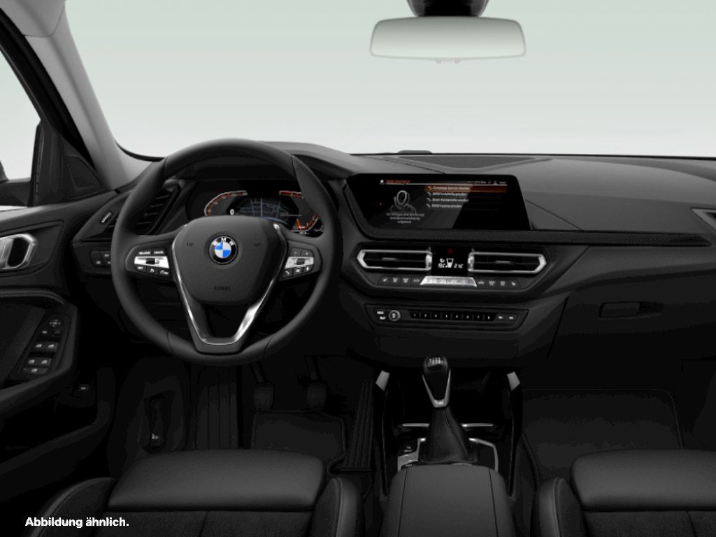 BMW 118 2021