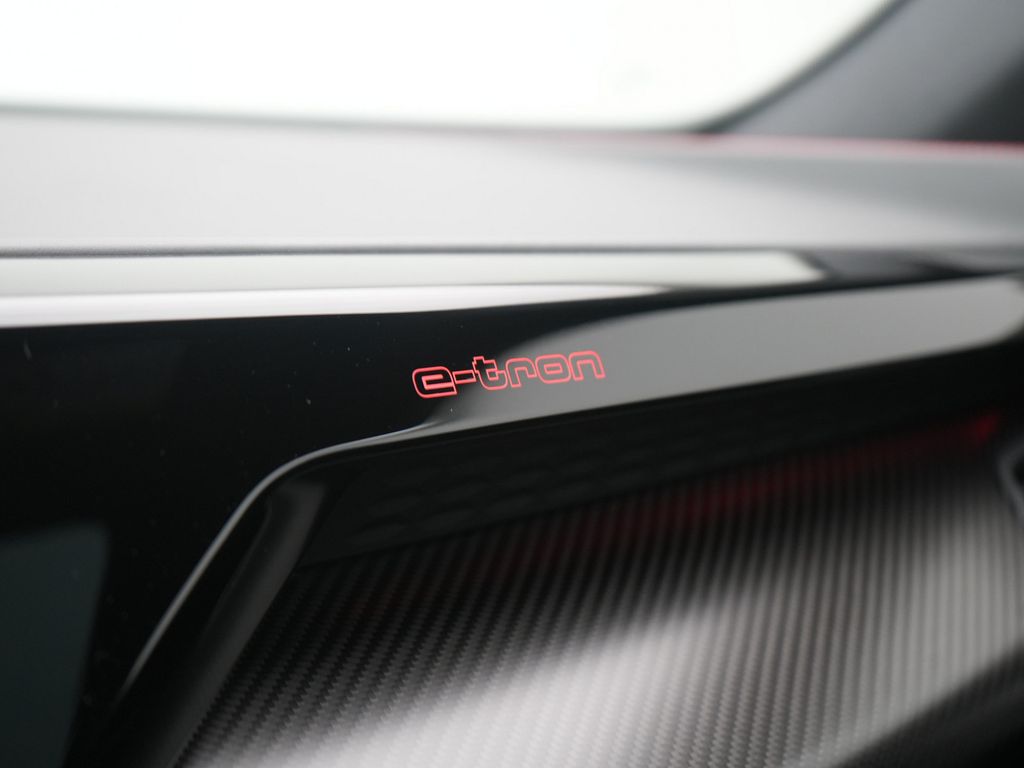 Audi e-tron 2021