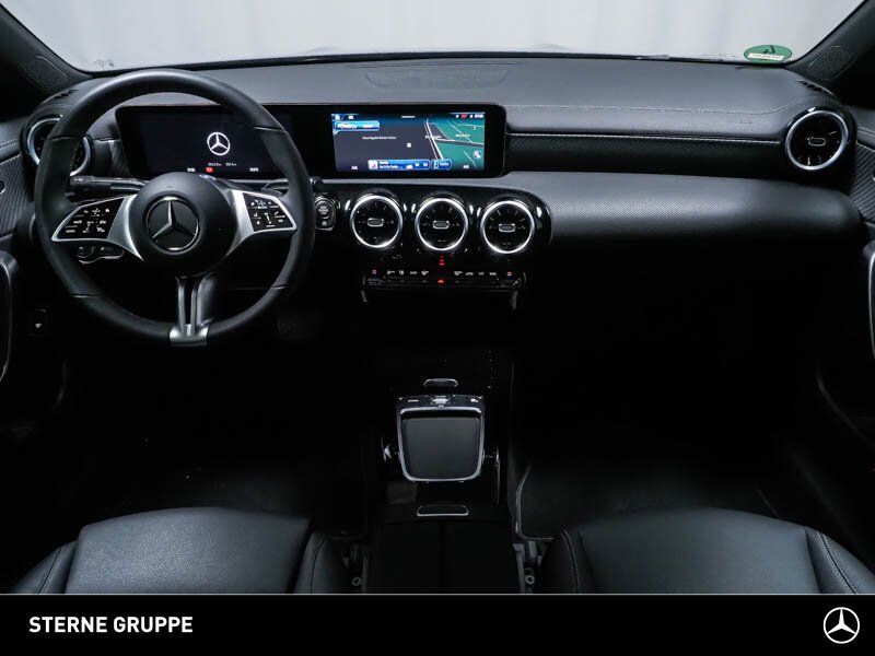 Mercedes-Benz CLA 180 2024