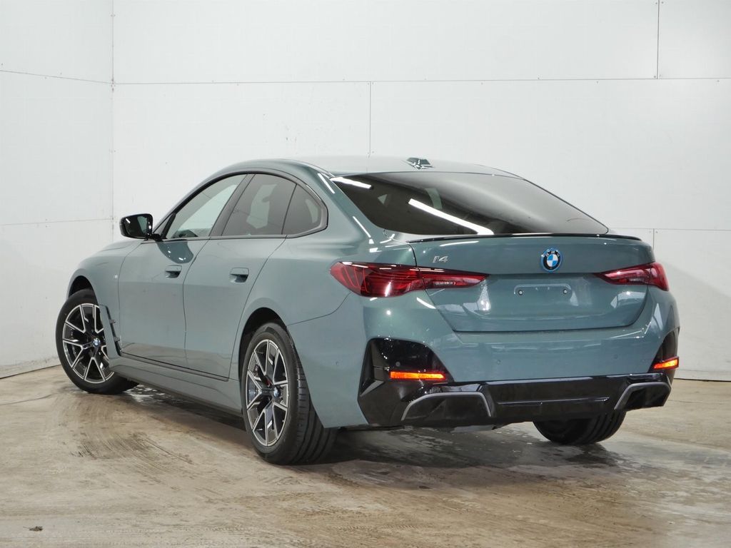 BMW i4 2024