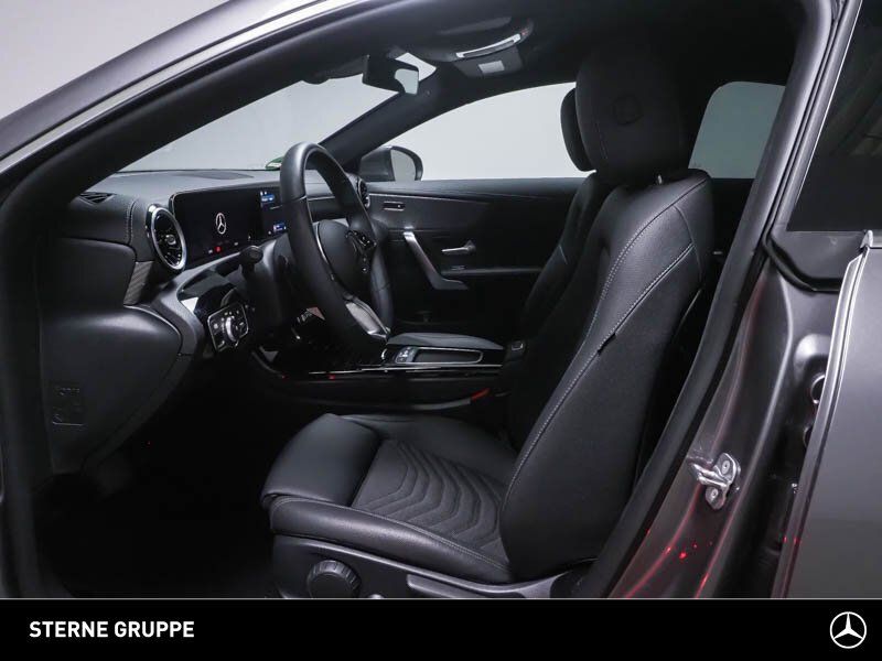 Mercedes-Benz CLA 180 2024