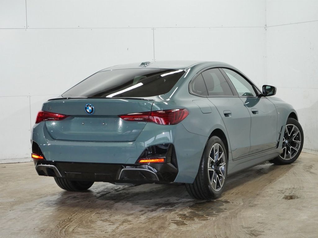 BMW i4 2024