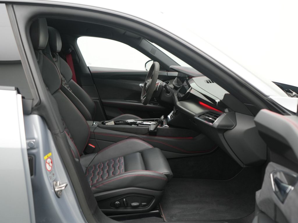 Audi RS e-tron GT 2021