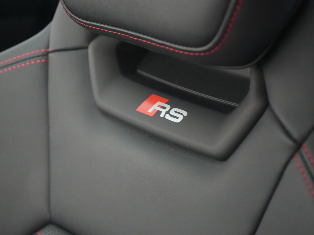 Audi RS e-tron GT 2021