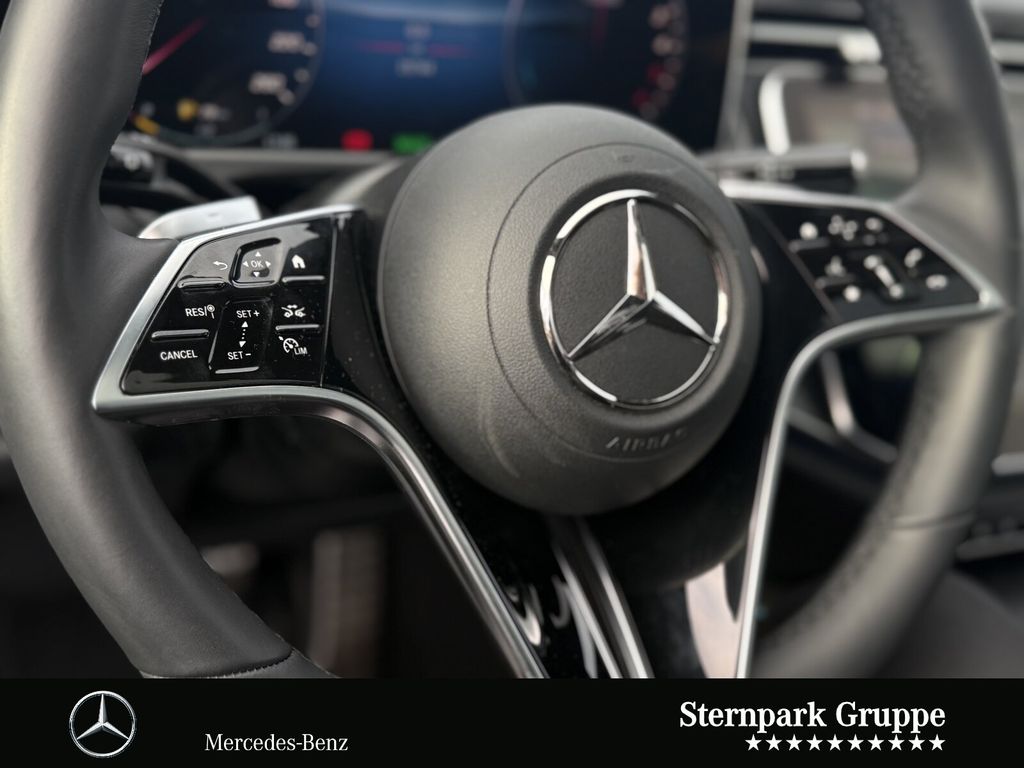 Mercedes-Benz E 300 2025