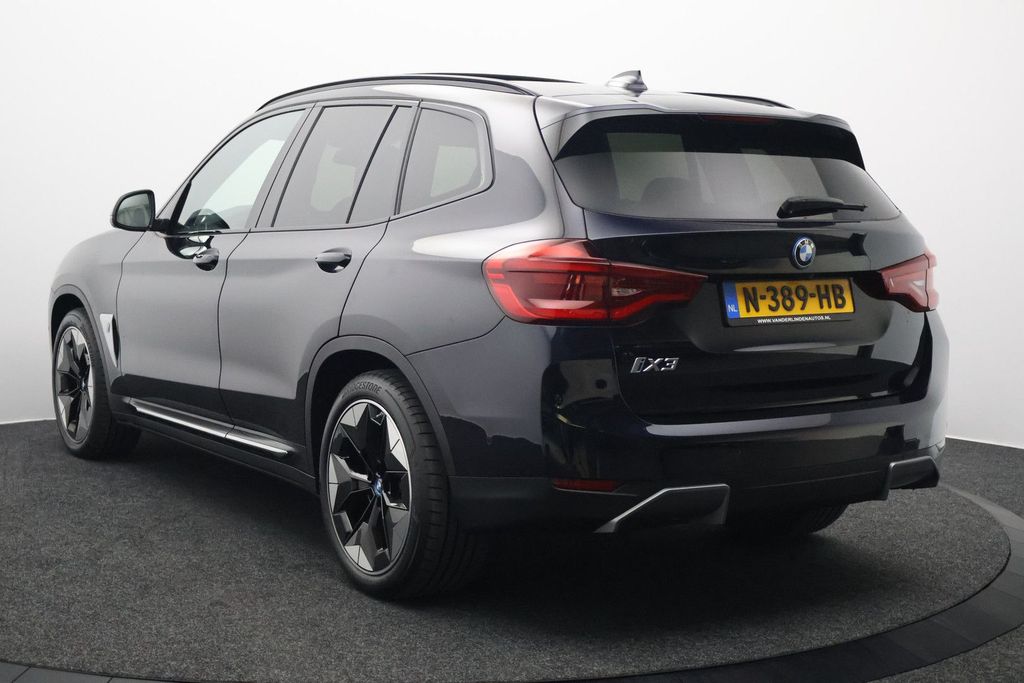BMW iX3 2021