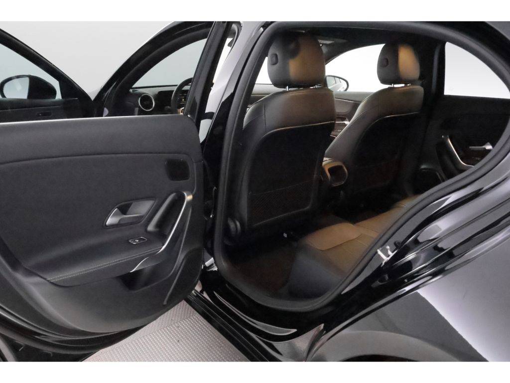 Mercedes-Benz A 200 2022