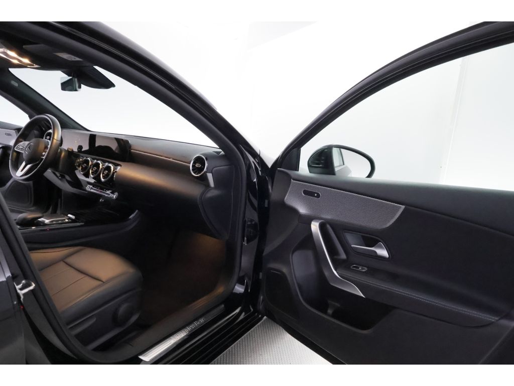 Mercedes-Benz A 200 2022