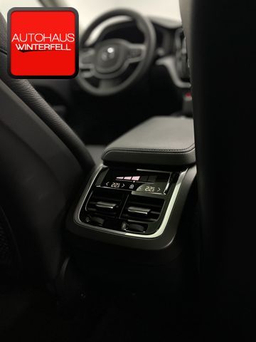Volvo XC60 2022