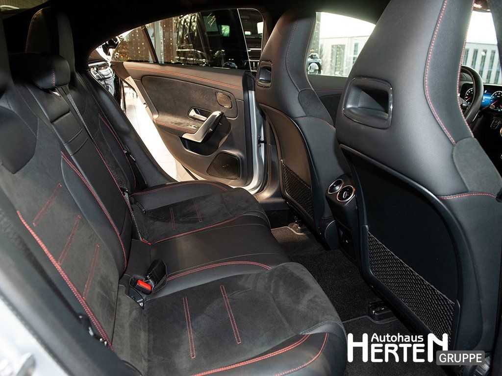 Mercedes-Benz CLA 200 2024