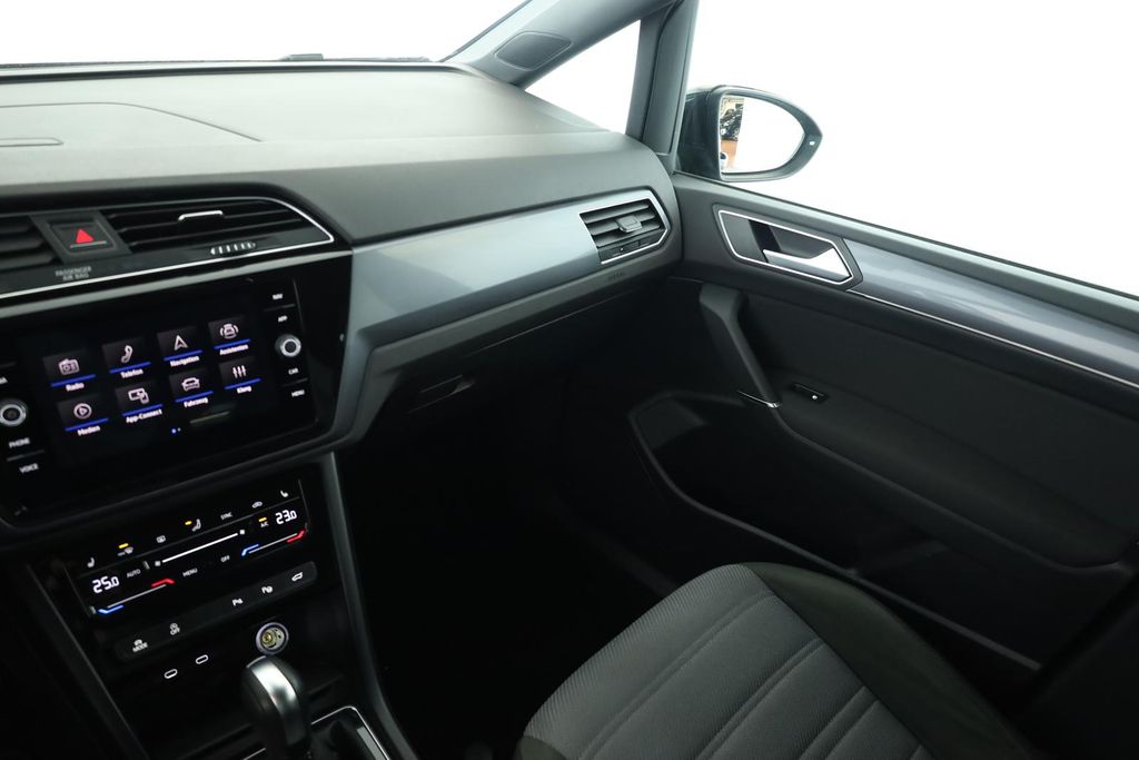 Volkswagen Touran 2025