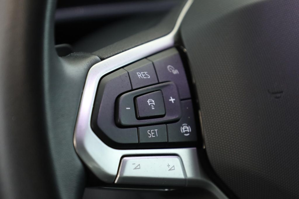 Volkswagen Touran 2025