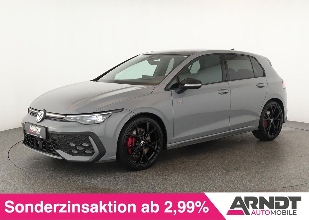 Volkswagen Golf 2025