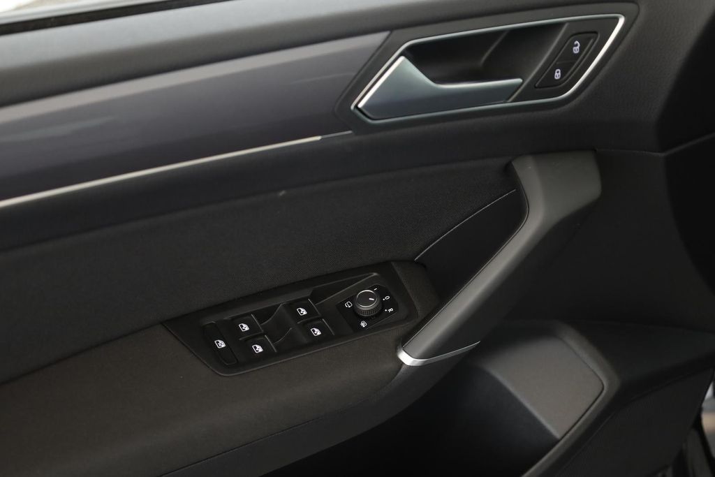 Volkswagen Touran 2025