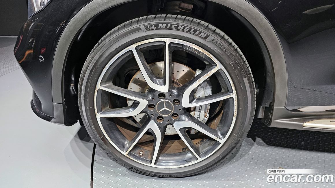 Mercedes-Benz GLC-Class 2019