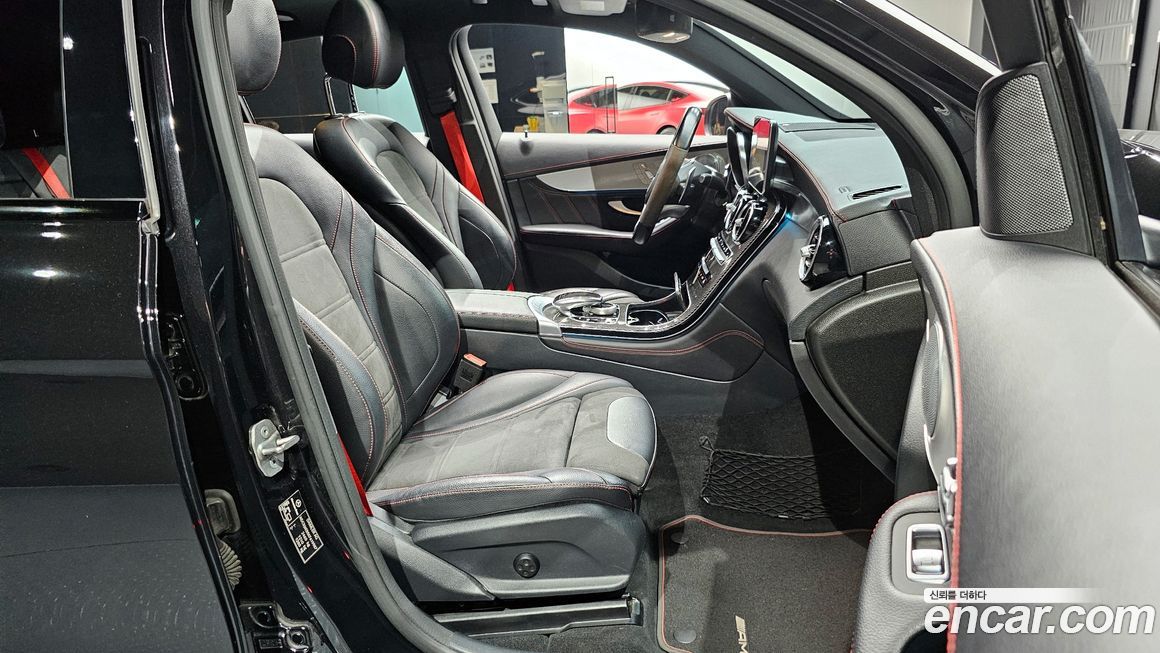 Mercedes-Benz GLC-Class 2019