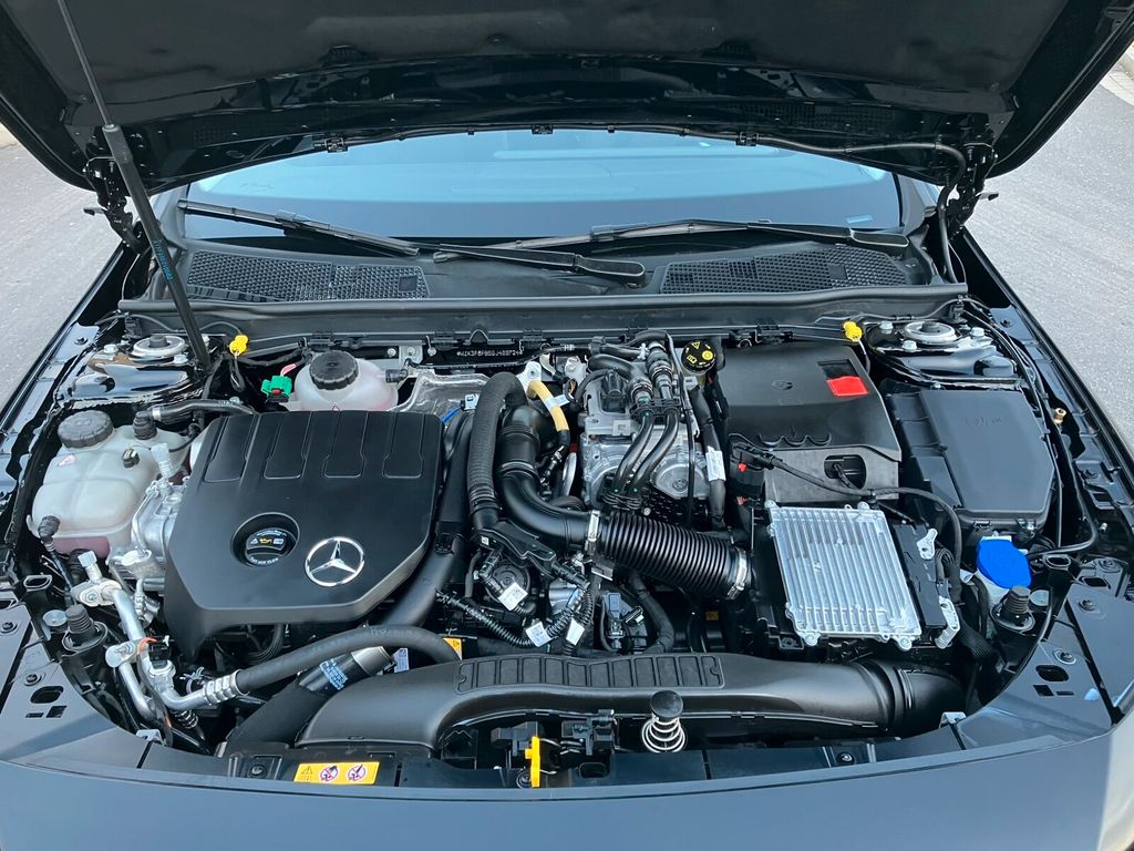 Mercedes-Benz A 250 2025