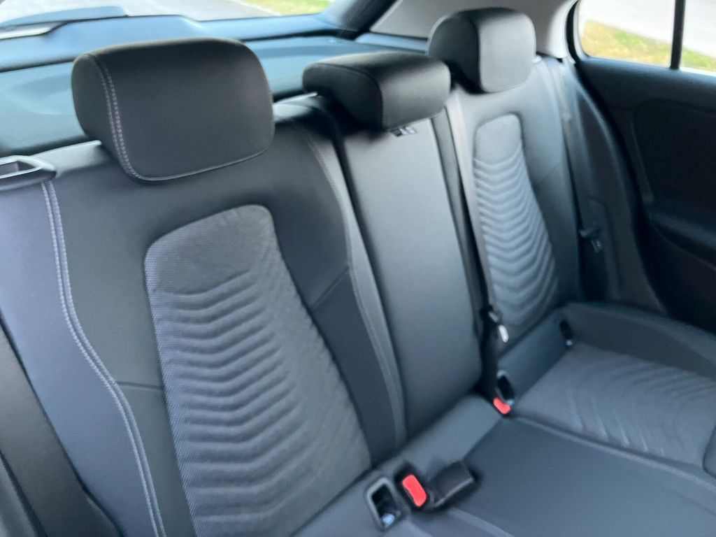 Mercedes-Benz A 250 2025