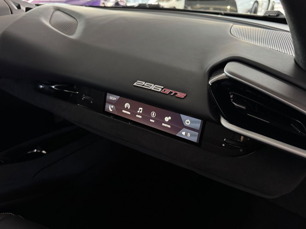 Ferrari 296 GTB 2023