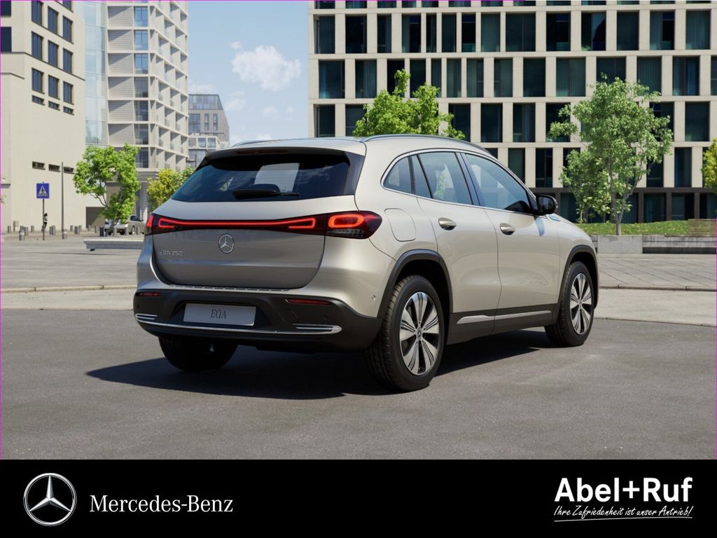 Mercedes-Benz EQA 2022