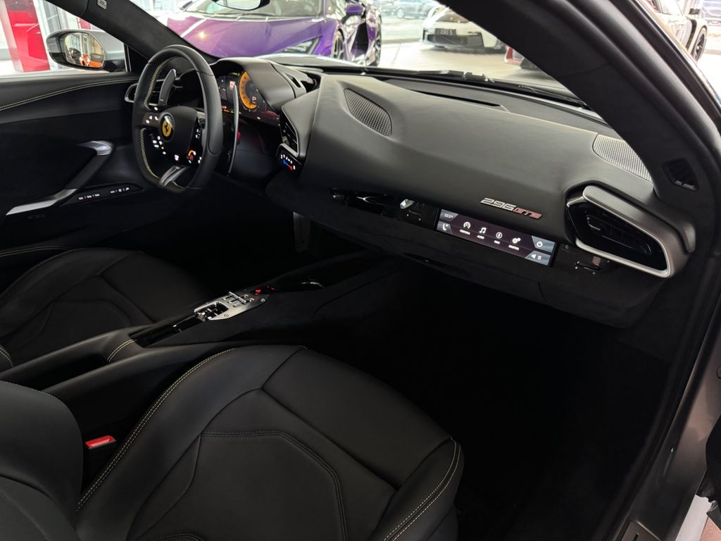 Ferrari 296 GTB 2023