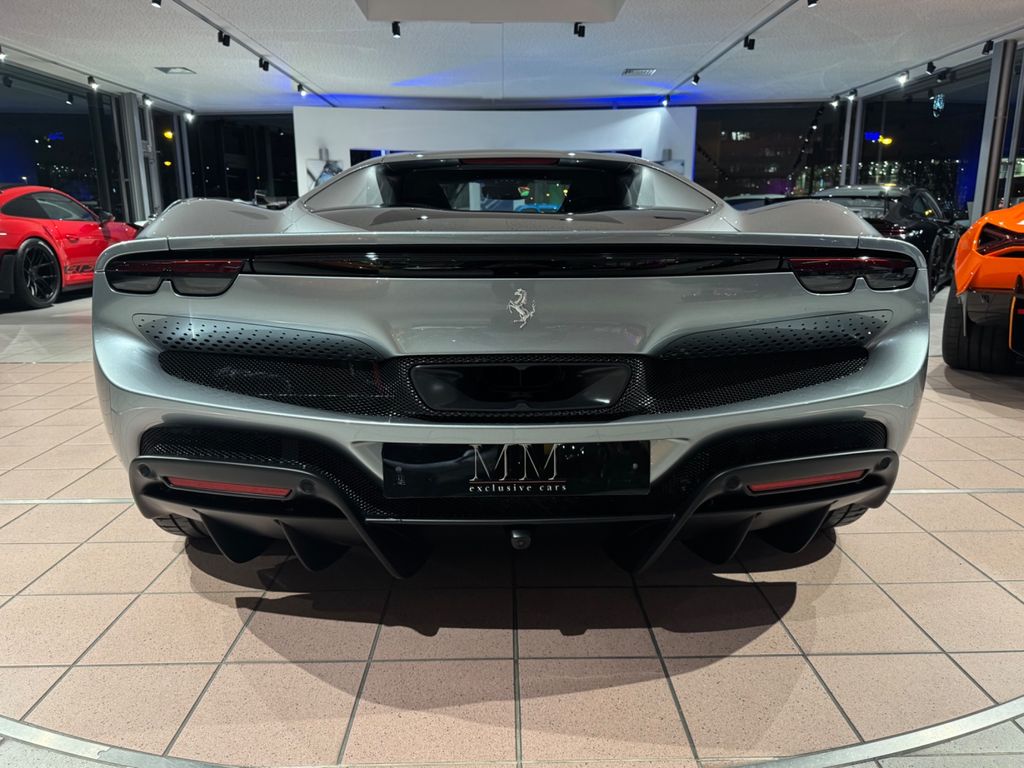 Ferrari 296 GTB 2023