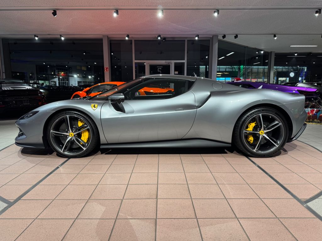 Ferrari 296 GTB 2023