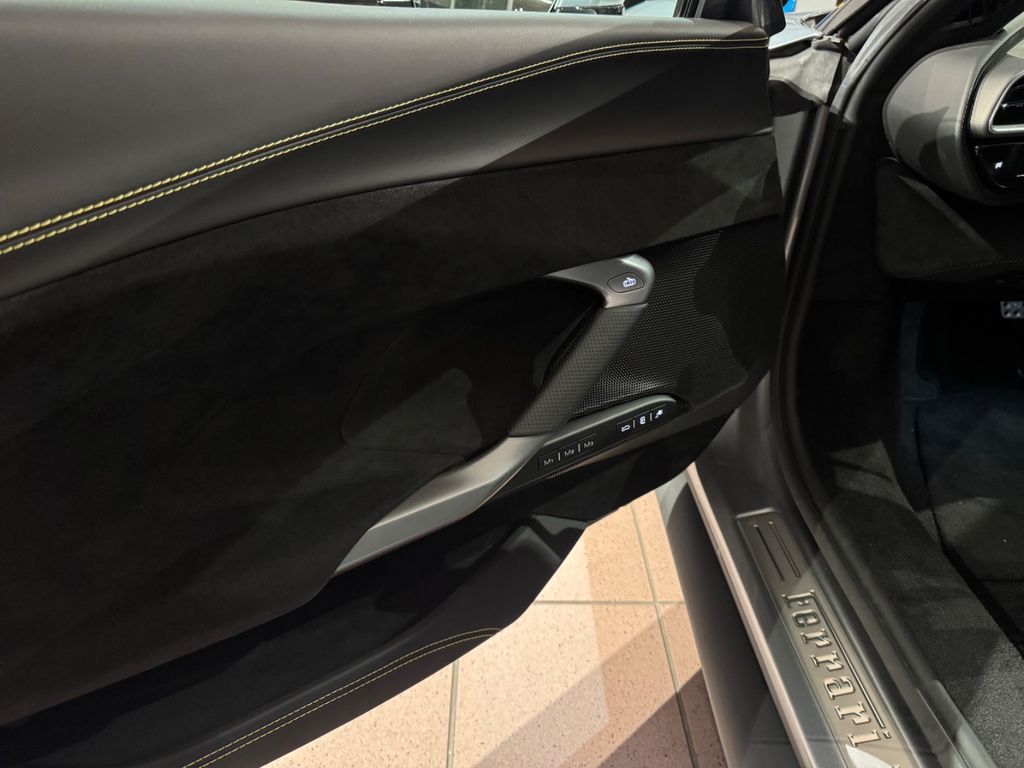 Ferrari 296 GTB 2023