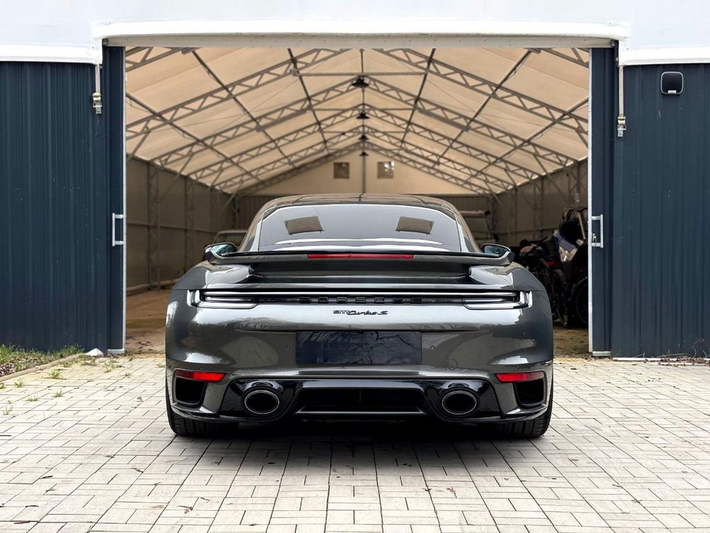 Porsche 992 2023