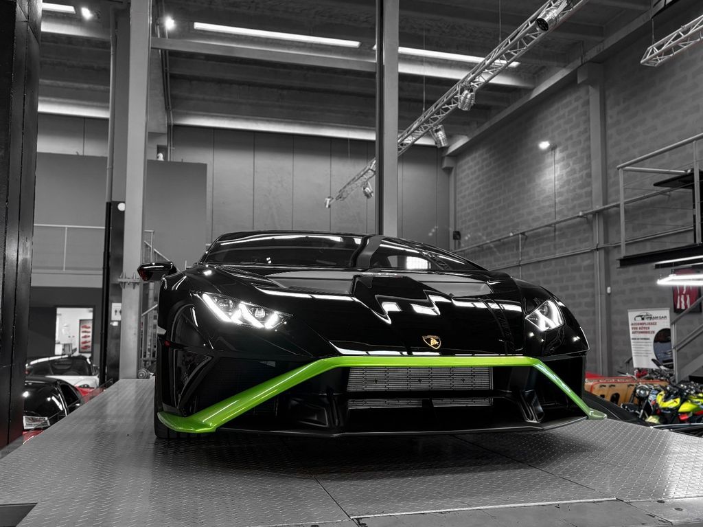 Lamborghini Huracán 2021