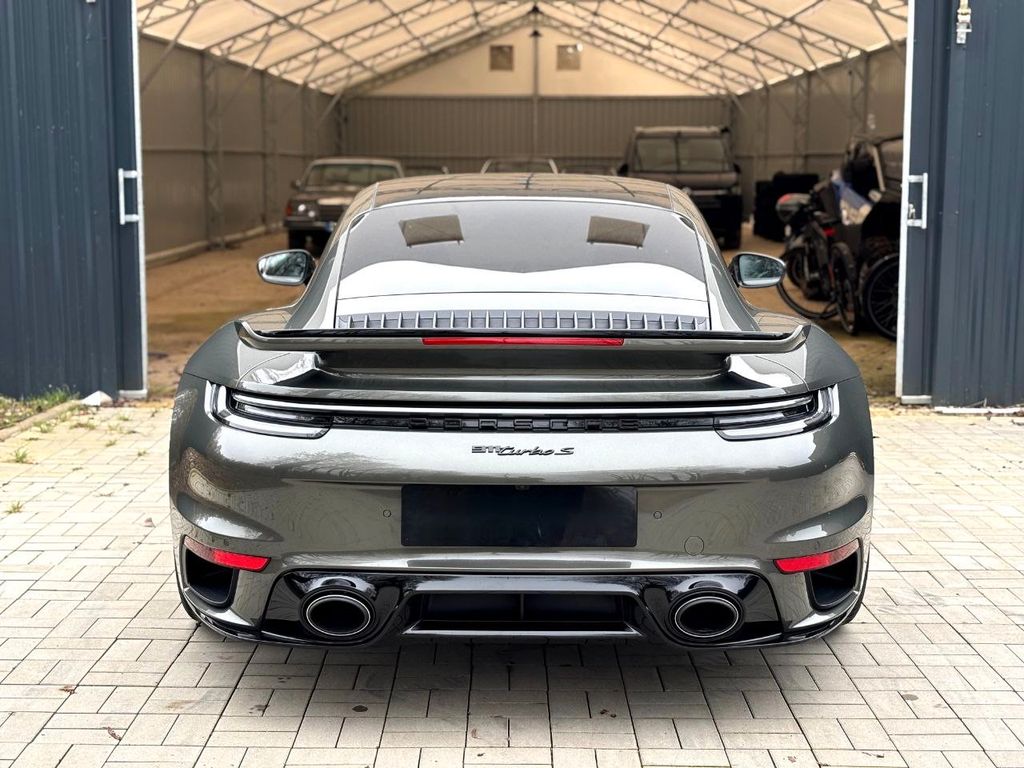 Porsche 992 2023