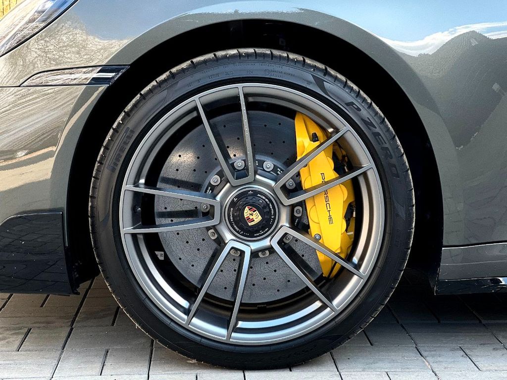 Porsche 992 2023