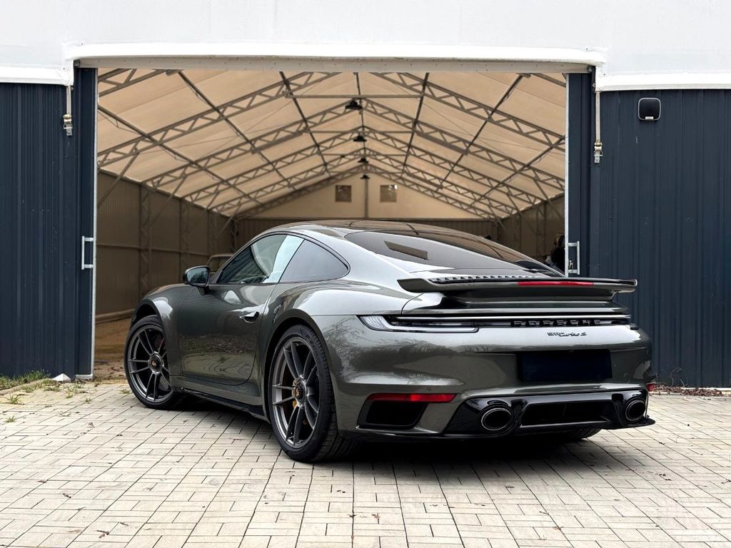 Porsche 992 2023