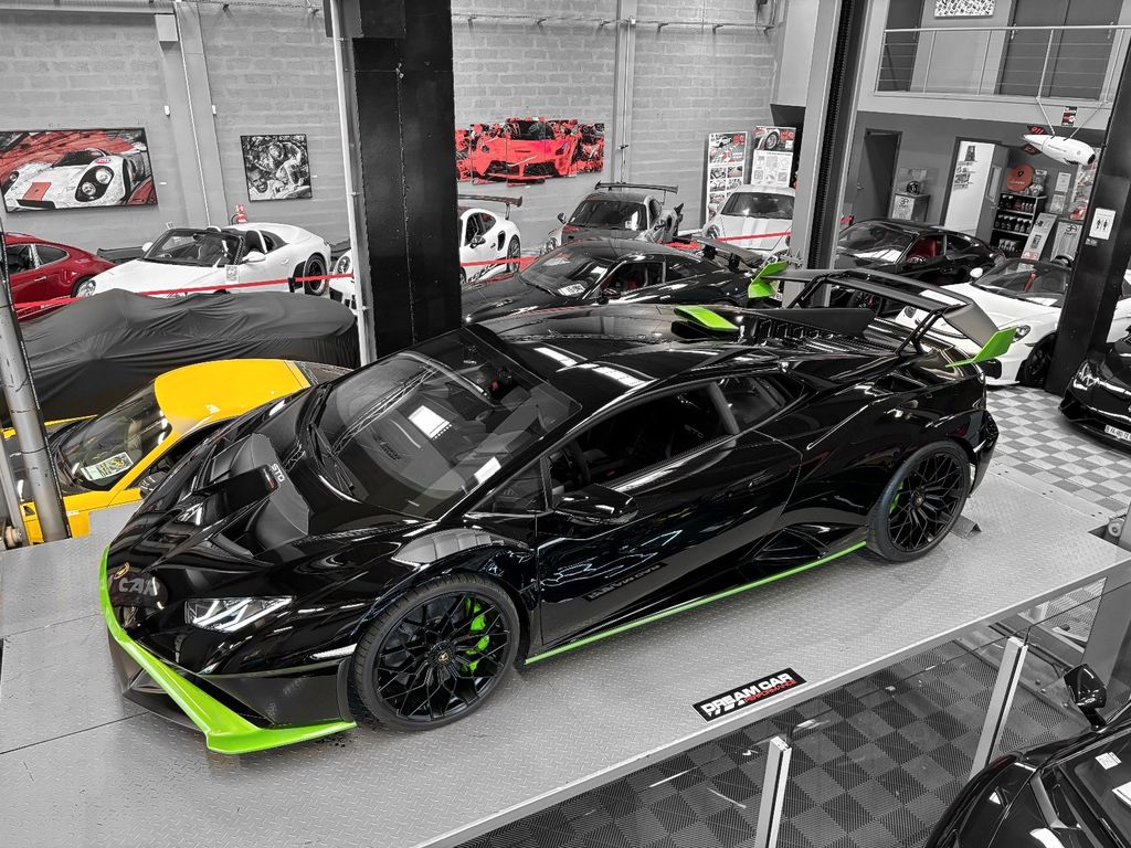 Lamborghini Huracán 2021