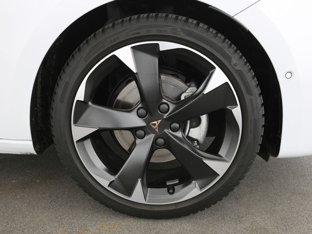 Cupra Leon 2025