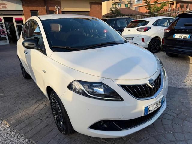 Lancia Ypsilon 2022