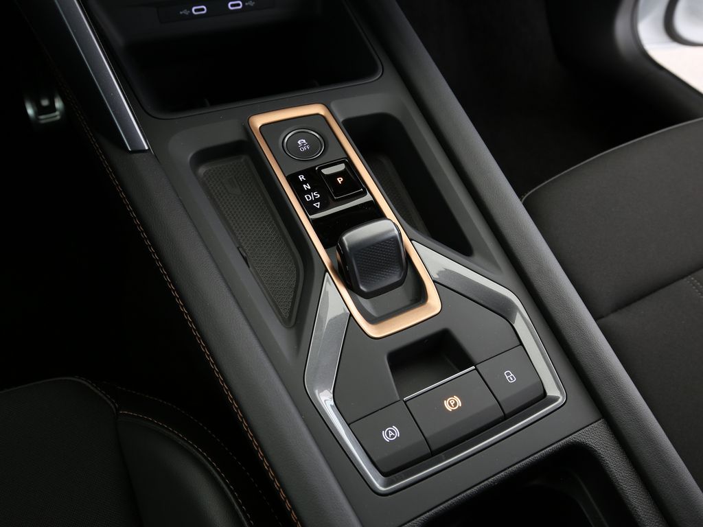 Cupra Leon 2025