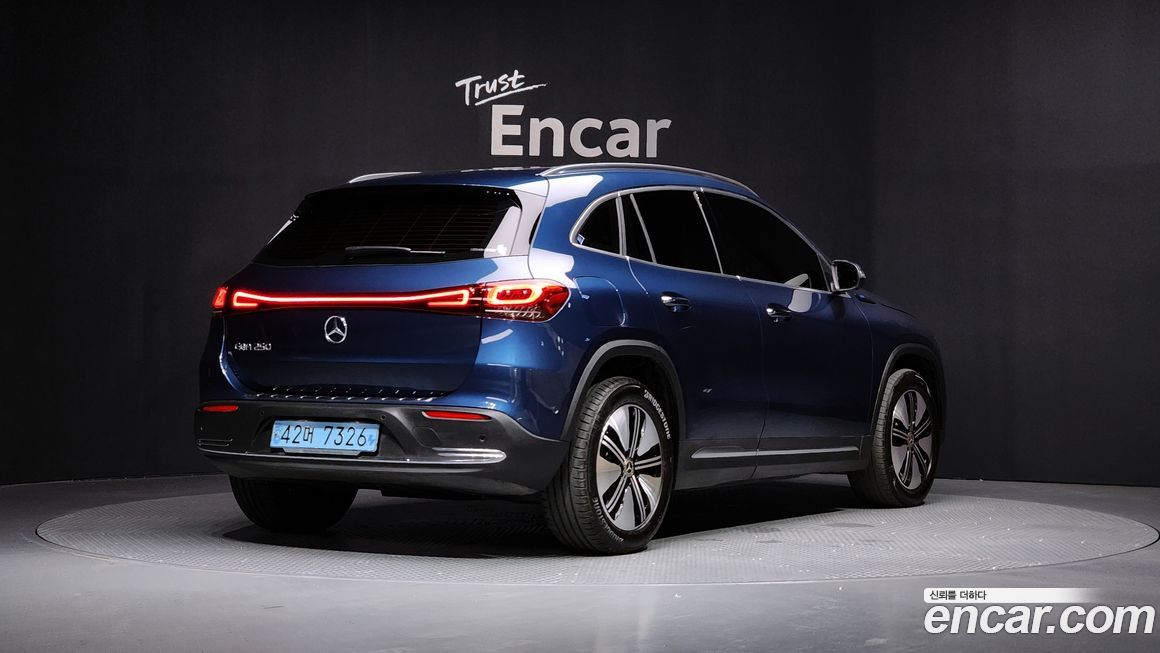 Mercedes-Benz EQA 2022