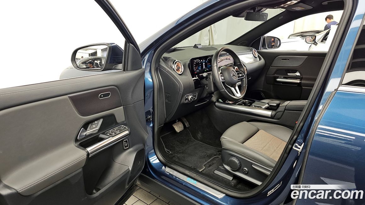 Mercedes-Benz EQA 2022